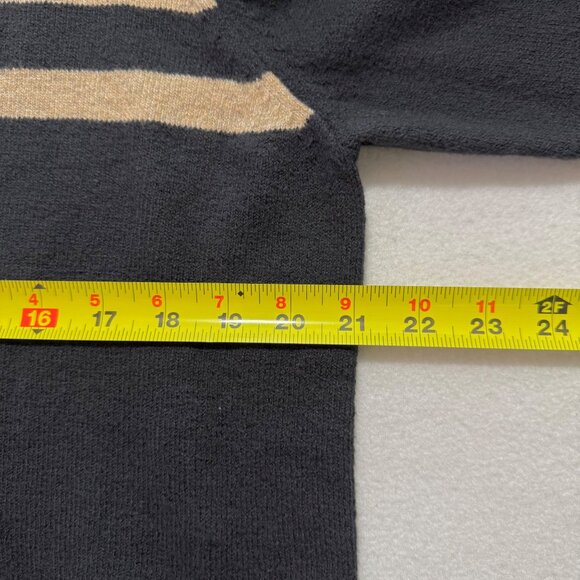 Izod Men's Classic Pullover Black Striped Crewneck Sweater Size Large NWT - Picture 10 of 11